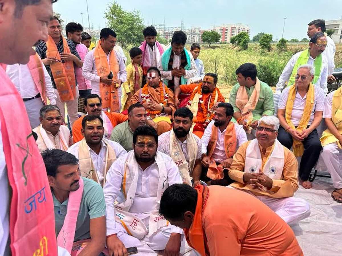 बागेश्वर धाम पीठाधीश्वर के पं. धीरेन्द्र शास्त्री के कथावाचन के साथ लगेगा दिव्य दरबार